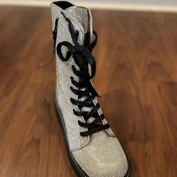 Silver Platform Lace-Up Boots - Picture 4 of 6